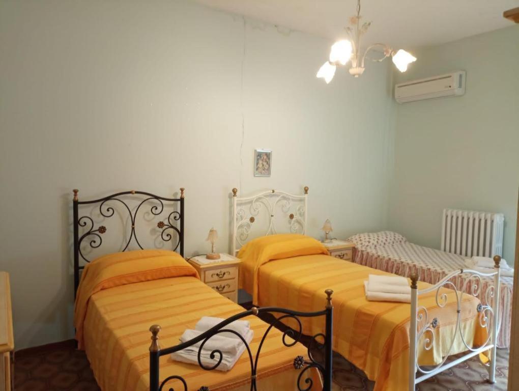Casada Spazioso E Luminoso Appartamento ทริกาเซ ภายนอก รูปภาพ